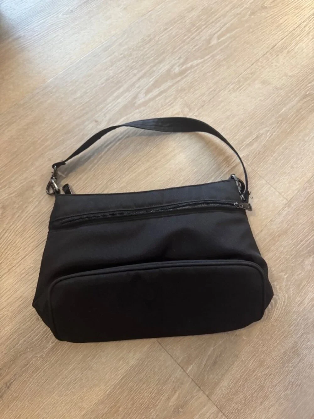 Lug Samba Black Shoulder Bag Purse Convertible Crossbody Quilted Organizer